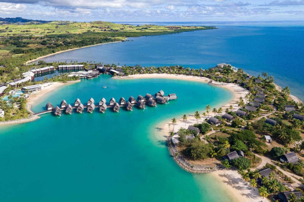 Fiji Marriott Resort Momi Bay מראה חיצוני תמונה Aerial view of the resort