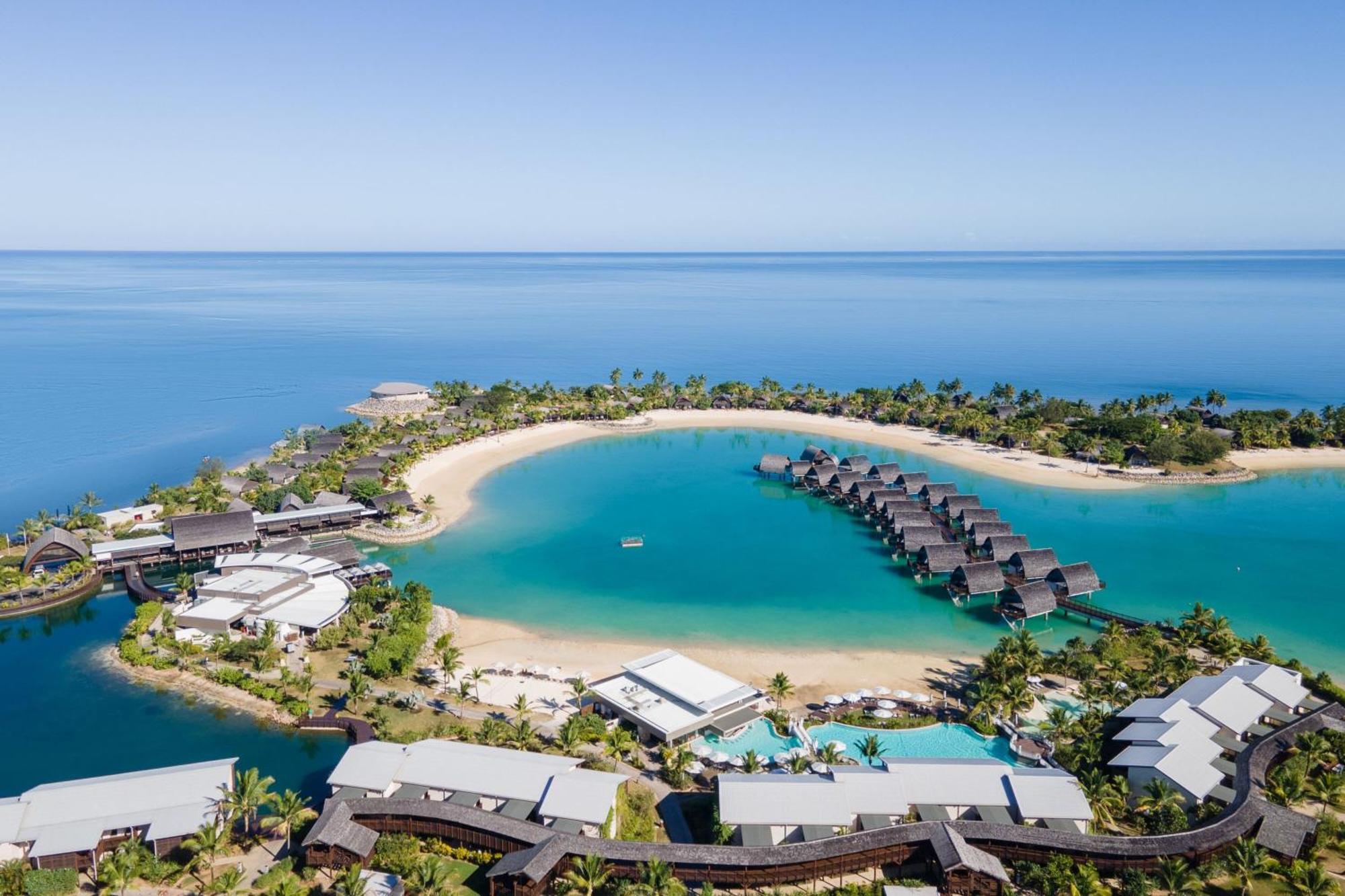 Fiji Marriott Resort Momi Bay מראה חיצוני תמונה Aerial view of the resort